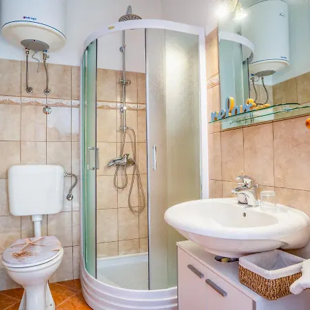 Apartment Lavanda & Sveti Lovrec Pazenaticki
