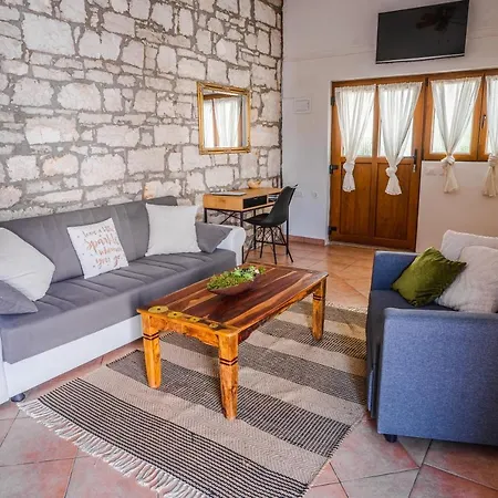 Daire Lavanda & Sveti Lovreč Pazenatički